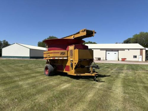 2022 HayBuster H1135 - Image 12