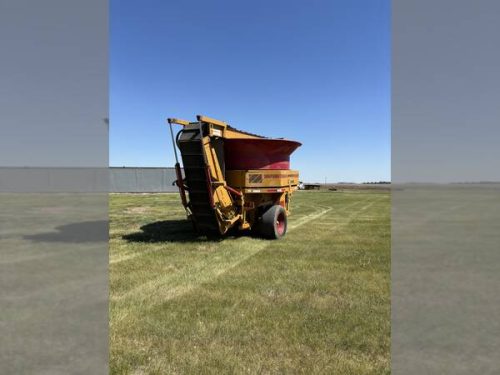 2022 HayBuster H1135 - Image 10